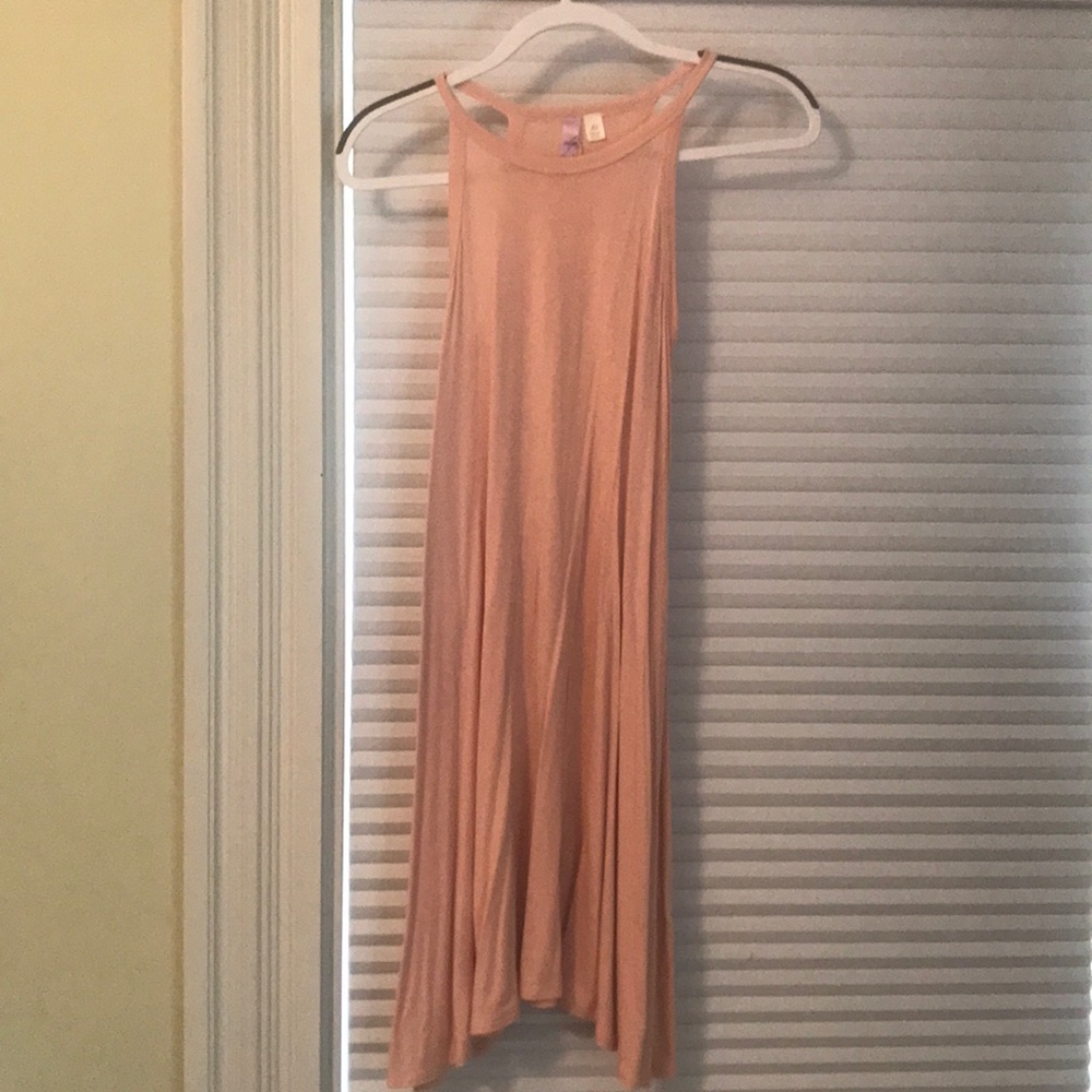pink dress